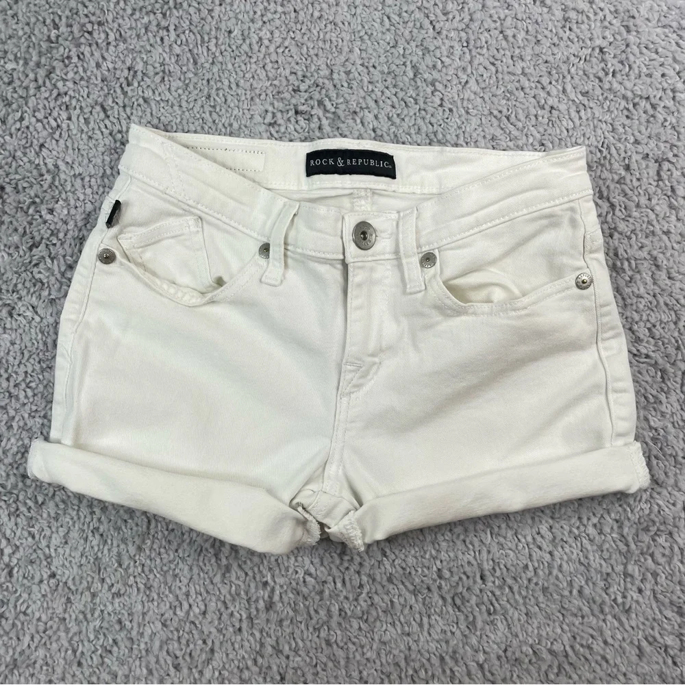 Rock & Republic Shorts Womens 6 White Denim Cut Offs Classic Summer Raw Hem Core